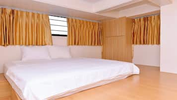 Studio Deluxe, quang cảnh thành phố | Minibar, bàn, khu vực làm việc phù hợp cho laptop, phòng cách âm
