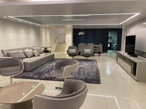 TV connectée, chaîne hi-fi