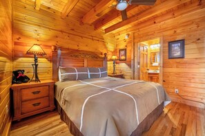 6 bedrooms, desk, iron/ironing board, free WiFi - 2-in-1 Estate w/ VIEWS! Theater + Firepit + GAMES! (Sevierville)