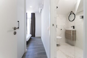 Douche, serviettes fournies