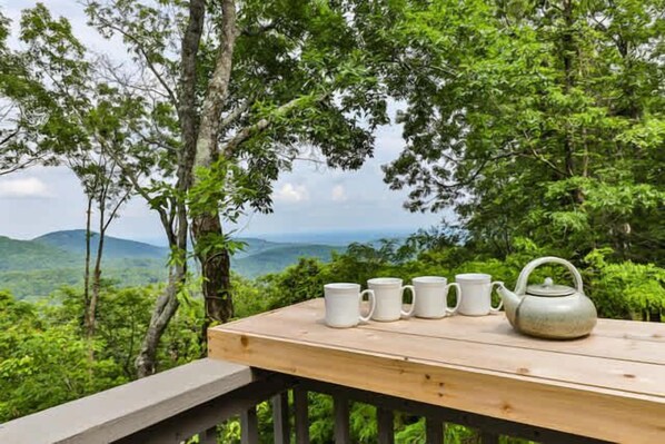 屋外ダイニングエリア