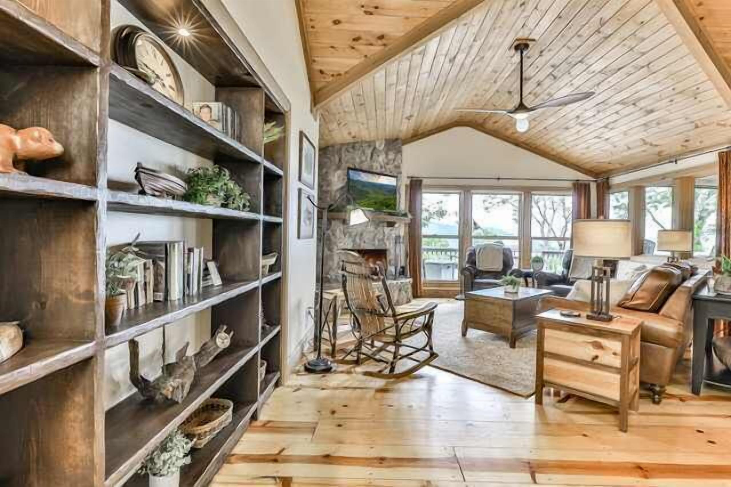 TV, fireplace, offices