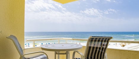 Apartamento, varias camas (Perdido Sun 202) | Restaurante al aire libre