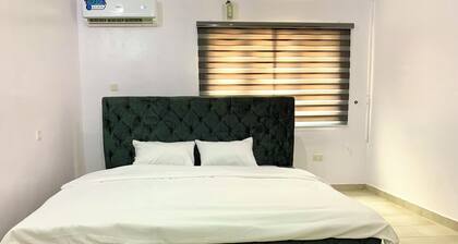 Transit & Stay - Comfy Space for Locals & Visitors - 5mins from the Airport