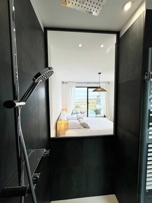 3 bedrooms, WiFi