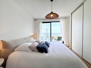 3 bedrooms, WiFi - Villa d’architecte contemporaine - Vue mer 180° (Larmor-Plage)