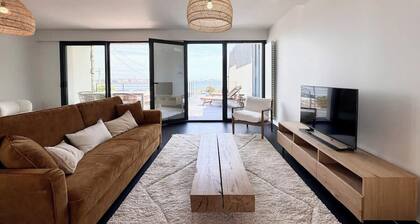 Villa d’architecte contemporaine - Vue mer 180°