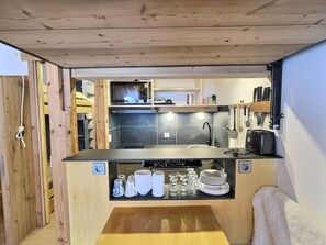 Fridge, microwave, dishwasher, coffee/tea maker