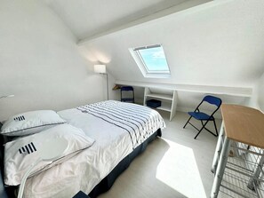 2 habitaciones, tabla de planchar con plancha y wifi 