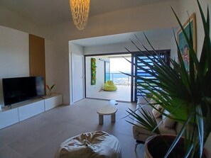 TV - TAHITI - Paradise Hills Appt (Faa´a)