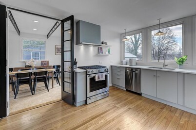 Chic Industrial Lounge near Princeton U!