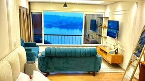 Unclassified image, 4 of 26, button - Riverviewer Residence (Cairo)