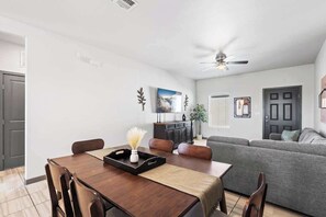Dining - Modern 2BR 2BA Home   King Bed   Smart TV C (El Paso)