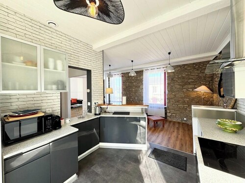 Spacious contemporary duplex - Harbour view