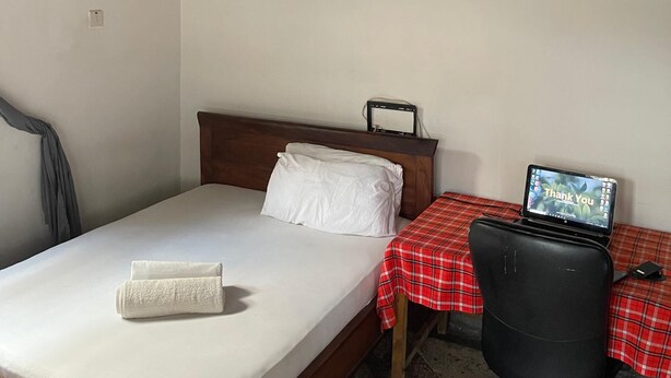 Classic Double Room - Milele hostel (Dar es Salaam)