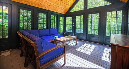 Ski Cottage Getaway - 10 Min to Mt Sunapee