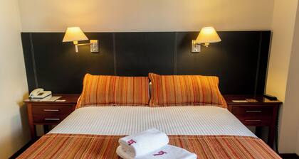 HOTEL AUGUSTUS