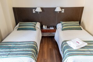 Standard-Zweibettzimmer | Zimmersafe, kostenloses WLAN