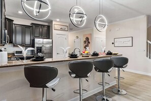 Fridge, microwave, oven, stovetop - 9 Bedroom Villa - Immersive Activities, Arcade, Theatre Sleeps 24 (Davenport)