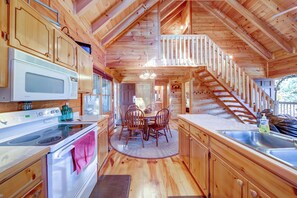 Fridge, microwave, oven, stovetop - Blue Ridge Cabin: Mountain Views, Trails, & Cozy Vibes (Blue Ridge)