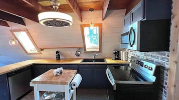 Réfrigérateur, cafetiÚre/bouilloire