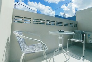 Outdoor dining - 201`Last Minutes Deal ! Room 201. 1st Cleanest & Affordable Guest House In Bali. (Bali)