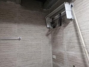 Asciugamani, sapone, carta igienica