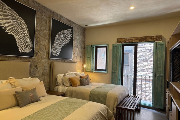 Basic Apartment | In-room safe, iron/ironing board (on request), WiFi (free)