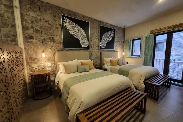 Basic Apartment | In-room safe, iron/ironing board (on request), WiFi (free)