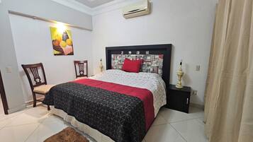 1 chambre, fer et planche Ă repasser, Wi-Fi, draps fournis