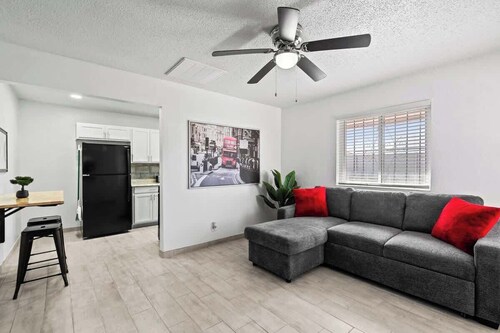Sleek 2-Bed 1-Bath Home • Near Fort Bliss