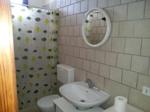 Hair dryer, towels