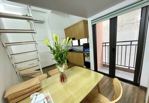 Loft Deluxe, balcón | Minibar, espacio para trabajar con laptop, insonorización y wifi gratis 