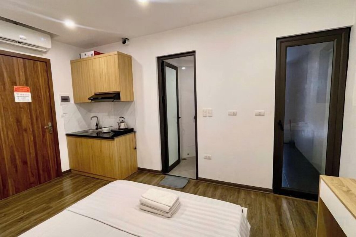Minibar, laptop workspace, soundproofing, free WiFi