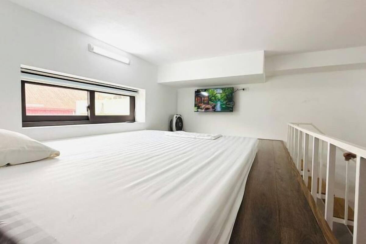 1 bedroom, minibar, laptop workspace, soundproofing