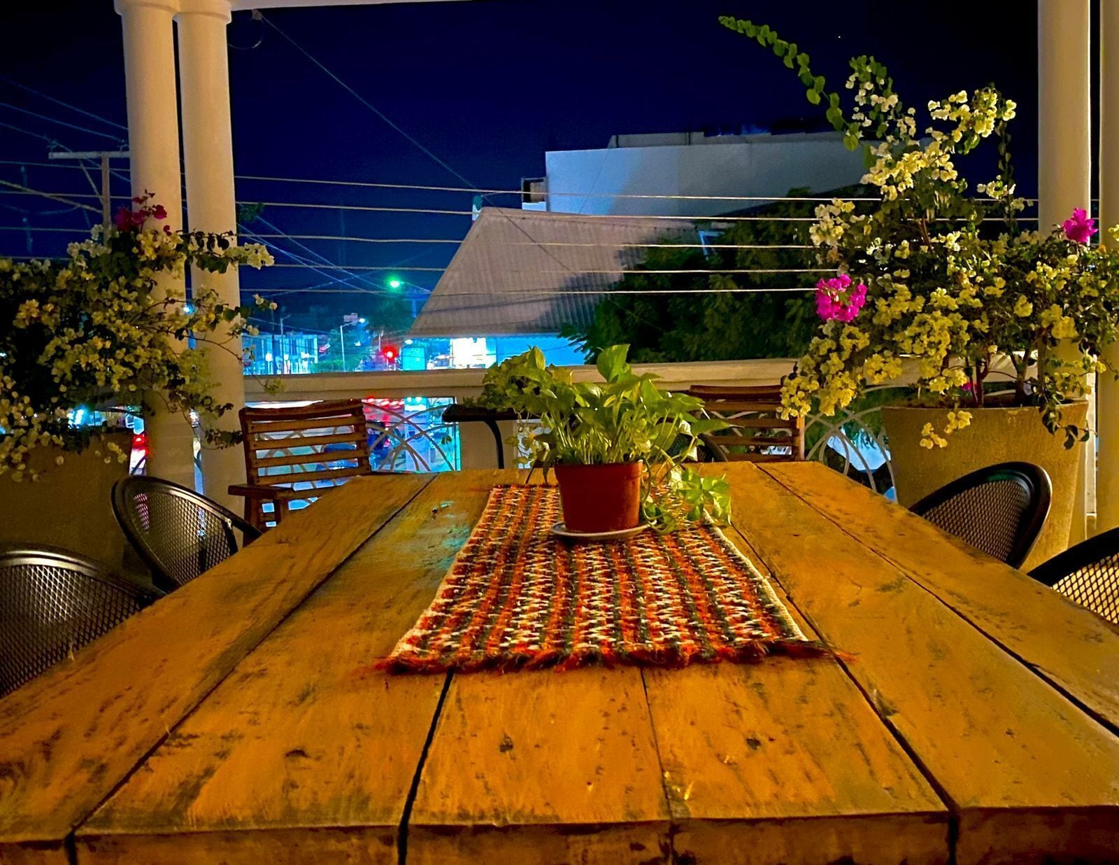 Suite junior, 2 habitaciones, vista a la ciudad | Terraza o patio