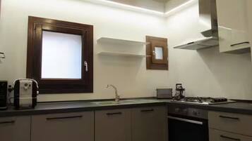 Mikrowelle, Ofen, Geschirrspüler