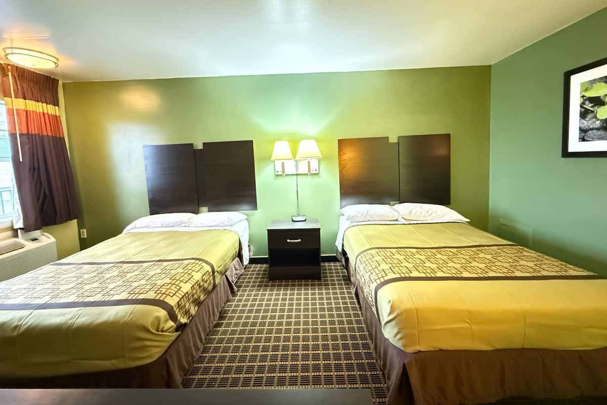 Standard Double Room, Non Smoking | Desk, laptop workspace, iron/ironing board, free WiFi
