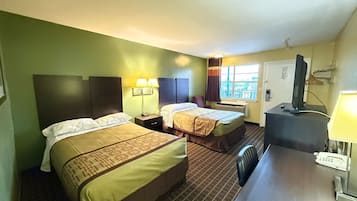 Habitación doble estándar, para no fumadores | Escritorio y espacio para trabajar con laptop