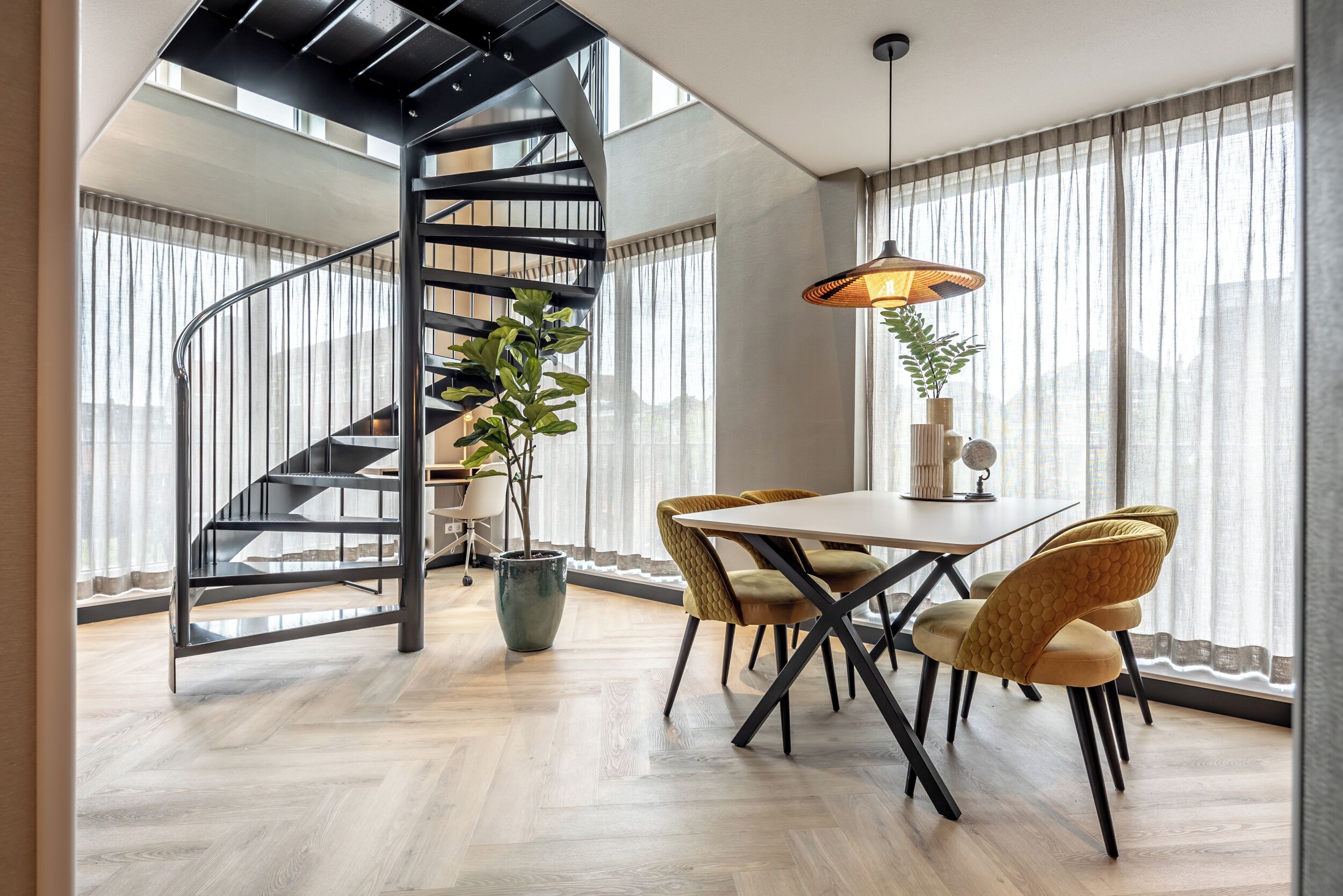 Apartment | Living area | 55-inch Smart TV with satellite channels