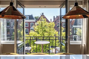 Apartment | Balcony - BizStay Delft  (Delft)