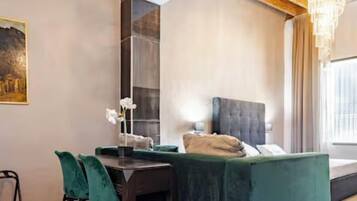 Classic Suite | 1 bedroom, premium bedding, free WiFi, bed sheets