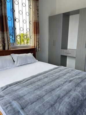 1 soverom, wi-fi (inkludert) og sengetøy