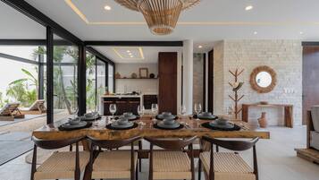 Casa Deluxe | Área de sala de estar | Televisión de pantalla plana