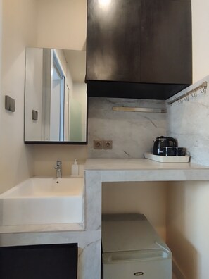 Shower, hair dryer, bidet, soap - 202`Last Minutes Deal. Room #202. 1st Cleanest & Affordable Guest House in Bali (Bali)