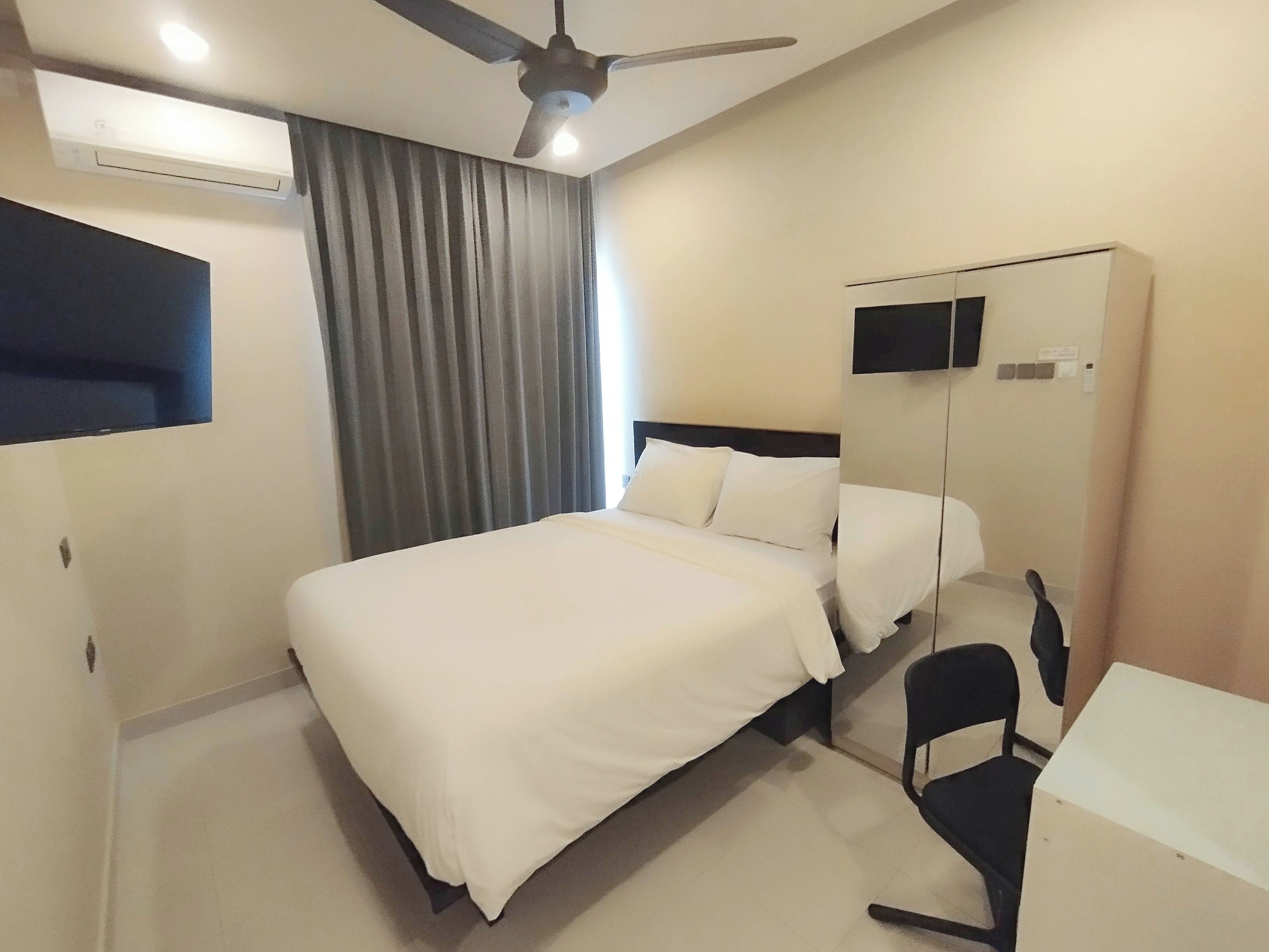 Fer et planche à repasser, Wi-Fi, literie fournie