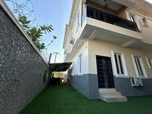 Front of property - Zinq Bridge Aparments (Abuja)