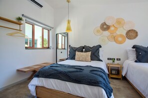 Deluxe Quadruple Room | In-room safe, blackout drapes, iron/ironing board, free WiFi - Quinta Lolita (La Paz)