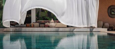 Utomhuspool