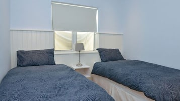 4 quartos, ferros/tábuas de passar roupa, Wi-Fi, roupa de cama